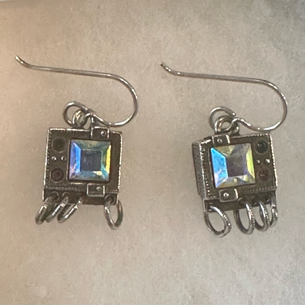 Rare vintage beautiful Patricia Locke TV earrings!